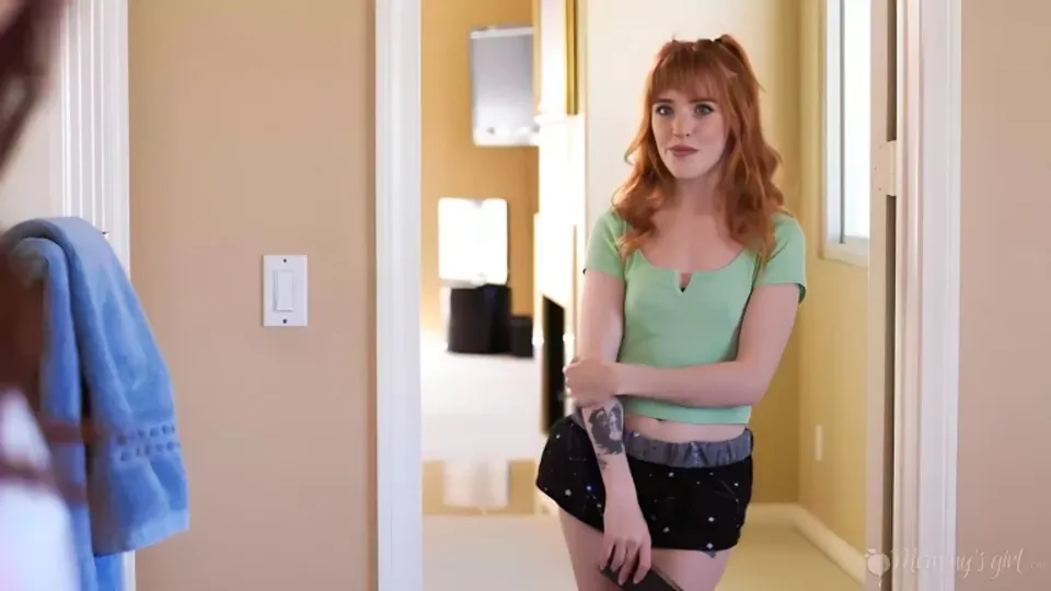 Stepdaughter's Crush on Mature Stepmom