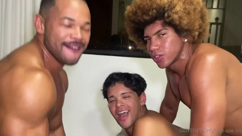 Philip Coutinho, Ramon Hot, Sam Reis Threesome