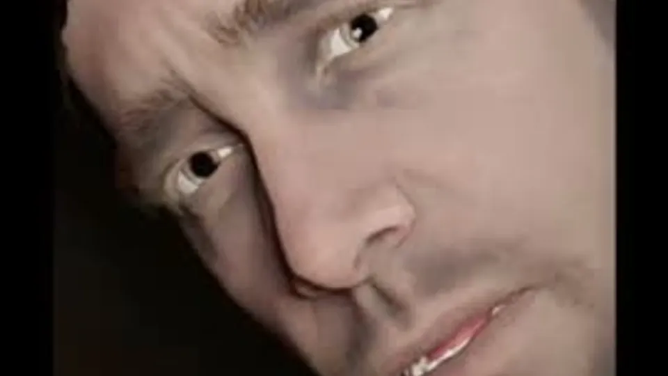 Piers Nivans gets surprised by Chris Redfield  (No Audio)