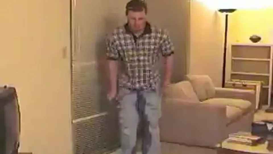 piss action (728).mp4