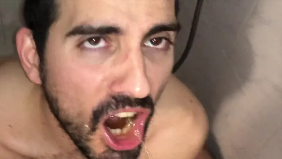 Piss pig gets awesome golden shower - ThisVid.com