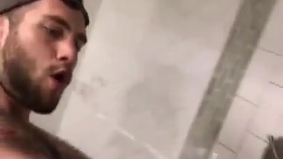 Pissing himself - video 5 - ThisVid.com