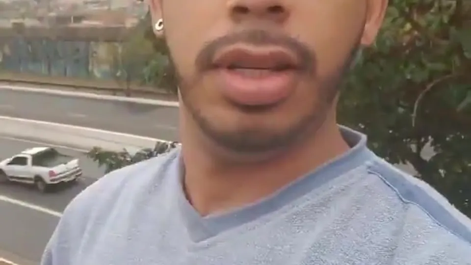 Pissing outdoors - video 6 - ThisVid.com