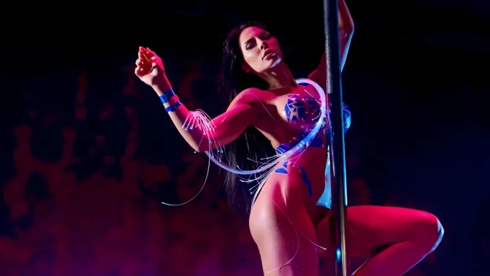 Pixel Whip Strip 