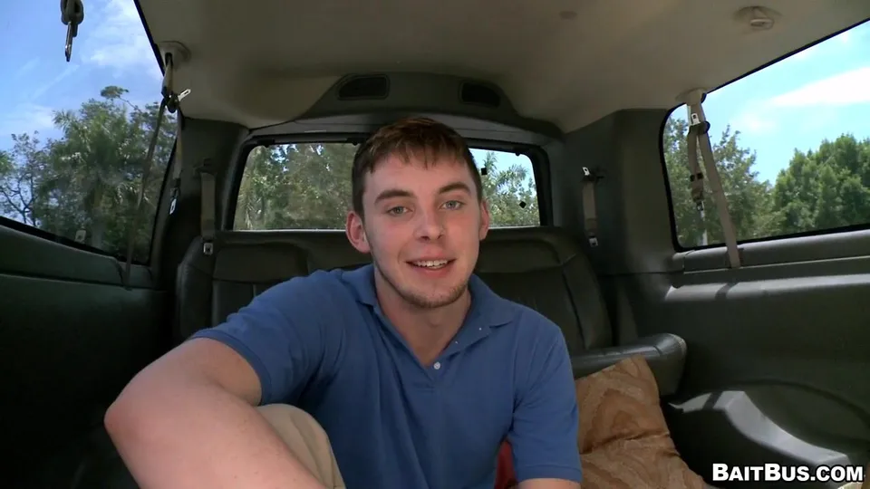 Plan cul hardcore dans le Baitbus