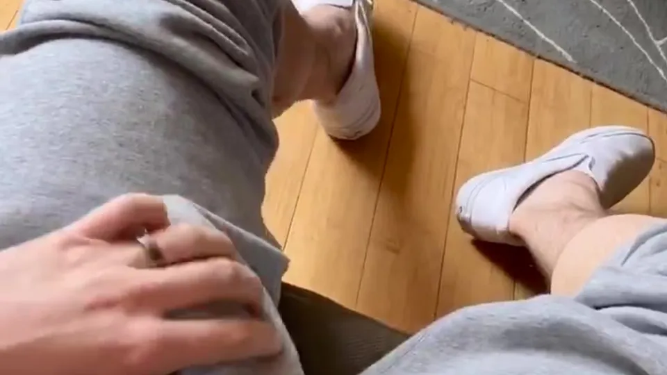 Playing with My Cock and Size 13 Feet in Sweatpants and Vans, Cum at End - ThisVid.com