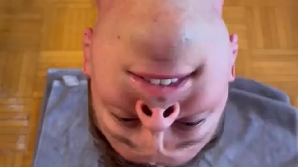 "plz use me sir" - ThisVid.com