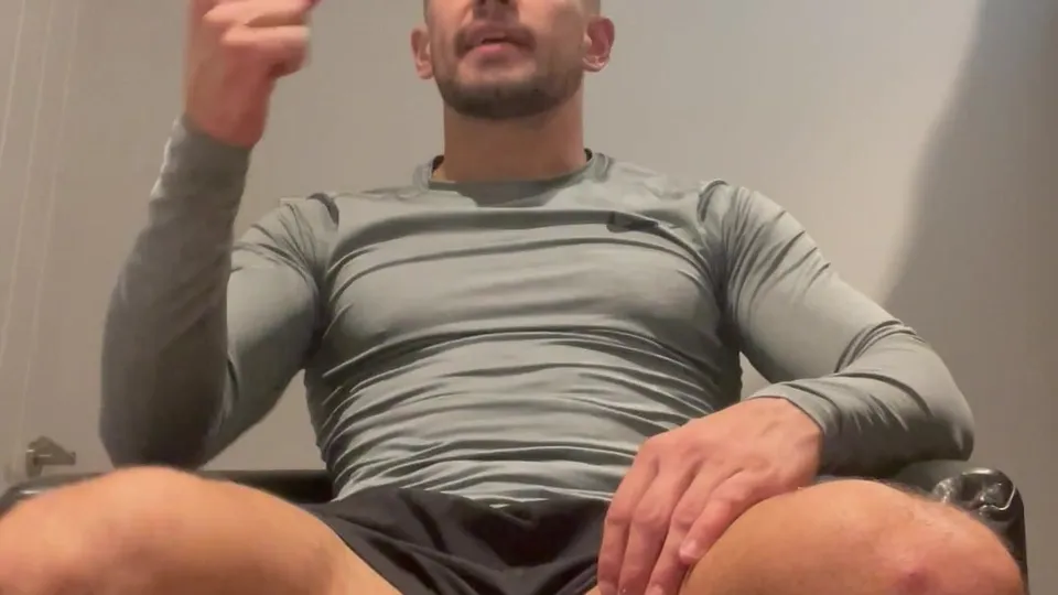 Poppers intox commands from an Alpha - ThisVid.com auf Deutsch