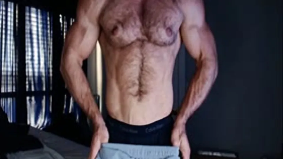 Muscle Domination with Poppers