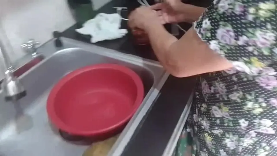 PREPARING A BREAKFAST WITH A NICE MESSAGE WITH CARMENGOD