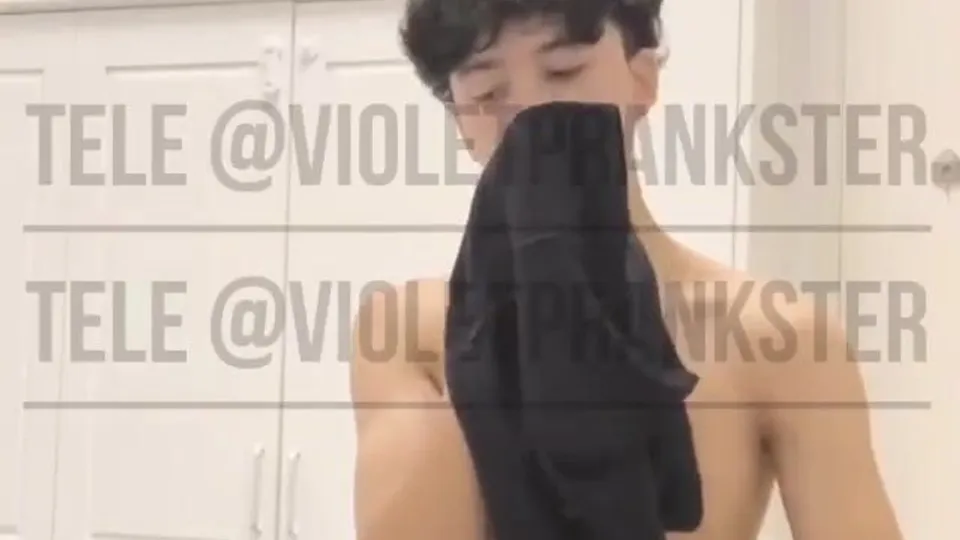 Pretty faced chinese indonesian boy baited