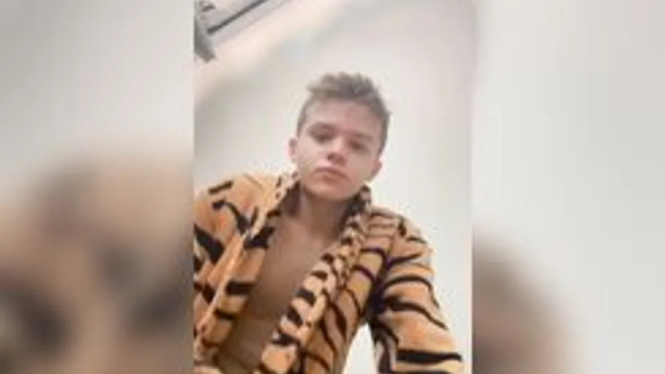 Twink House Masturbation