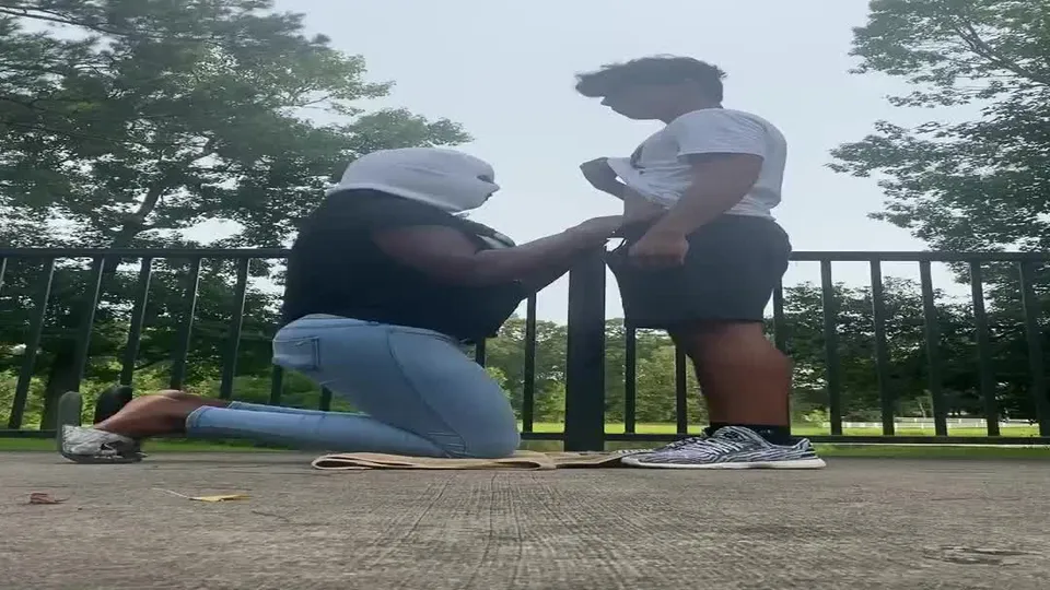 PrincesOfEast (Princes Of East) Beautiful Handsome Black Dudes Getting Orgasmic Sweet Blowjobs In Public (3).mp4
