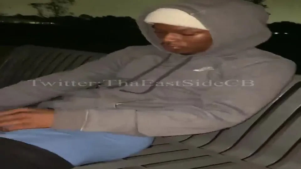 PrincesOfEast (Princes Of East) Beautiful Handsome Black Dudes Getting Orgasmic Sweet Blowjobs In Public (7).mp4