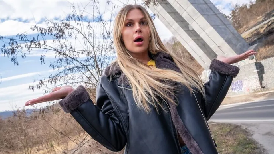 Public Agent - Martin GunZlata Shine -  The Hitchhiking Bouncing Boobs 