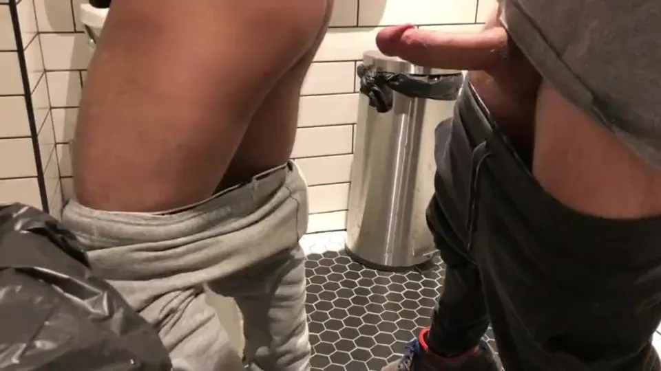 Public - Bareback in restroom - ThisVid.com