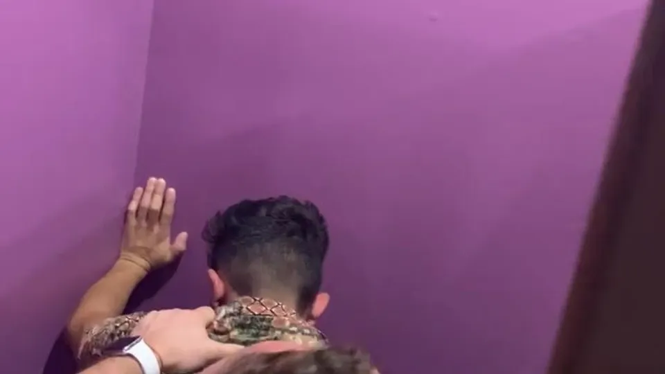 Public bathroom fuck - video 2 - ThisVid.com