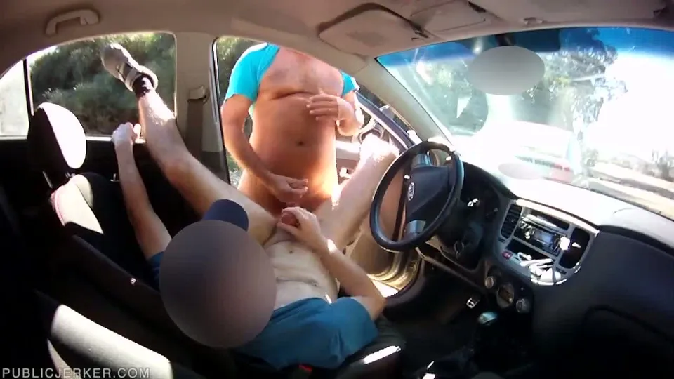 Öffentliche Masturbation im belebten Park