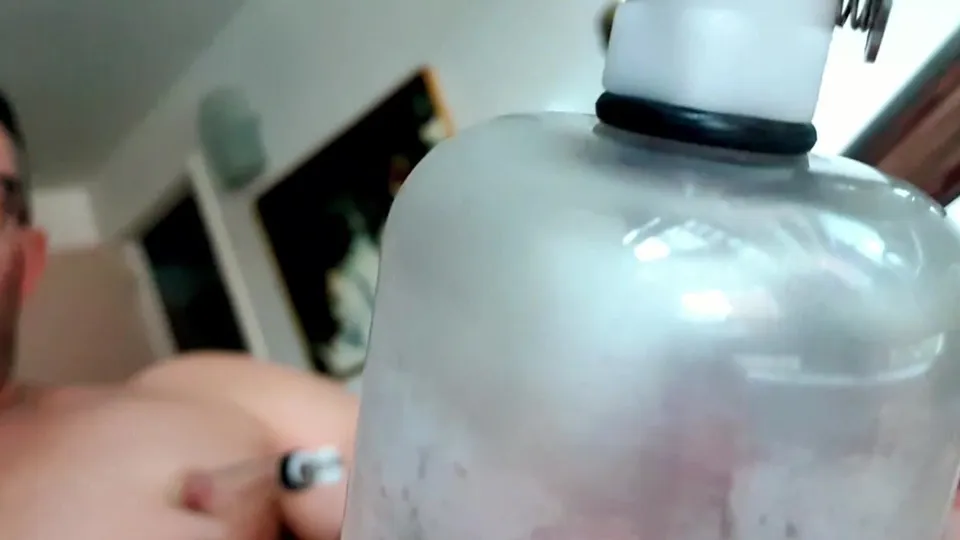 Pumping my cock - ThisVid.com