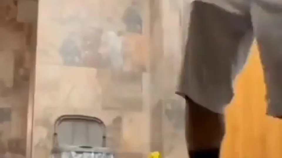 Quem nunca gozou no banheirão? pika delicia - ThisVid.com