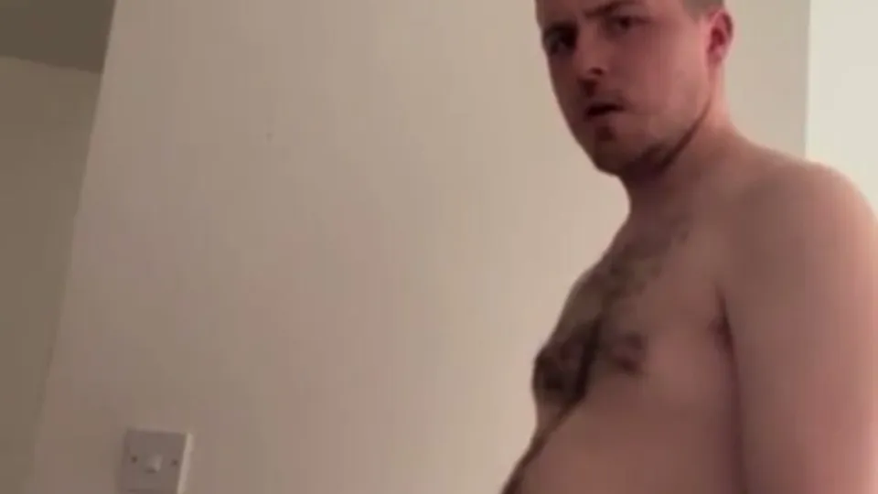 Quick wank - video 38 - ThisVid.com