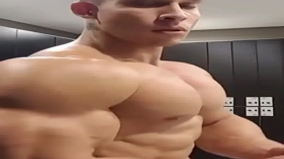 Ramon's Locker Room Flex Show