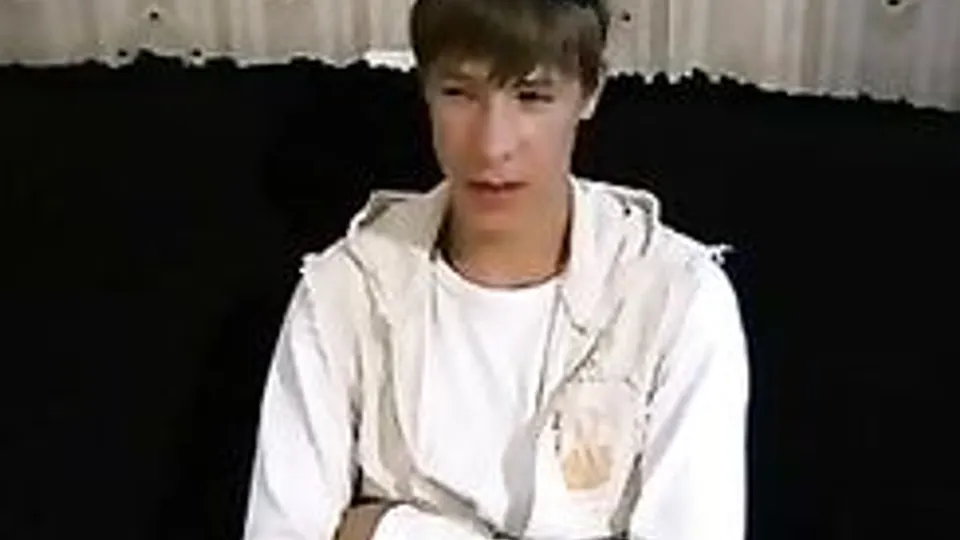 Ravishing twink gets naked and jerks off for his fans boys porn