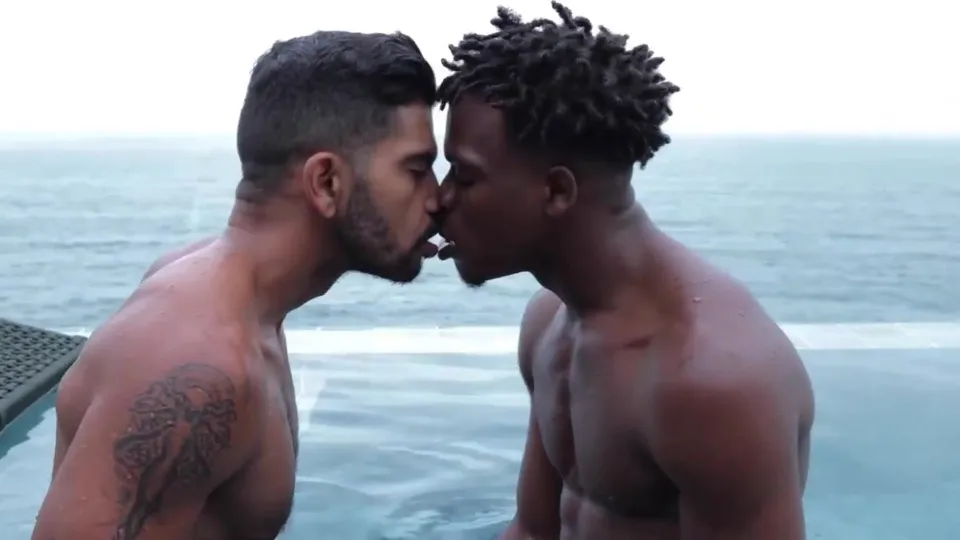 Gay Flip Fuck in Paradise