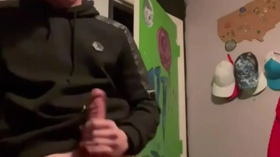 Redneck fucks his sex doll and cums - ThisVid.com