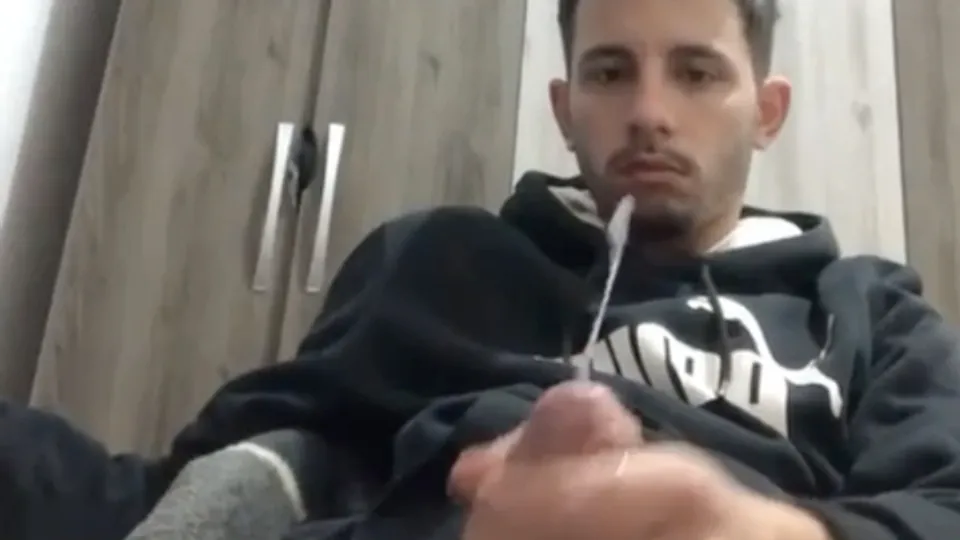 Redneck jock jerking cock and cumming - ThisVid.com
