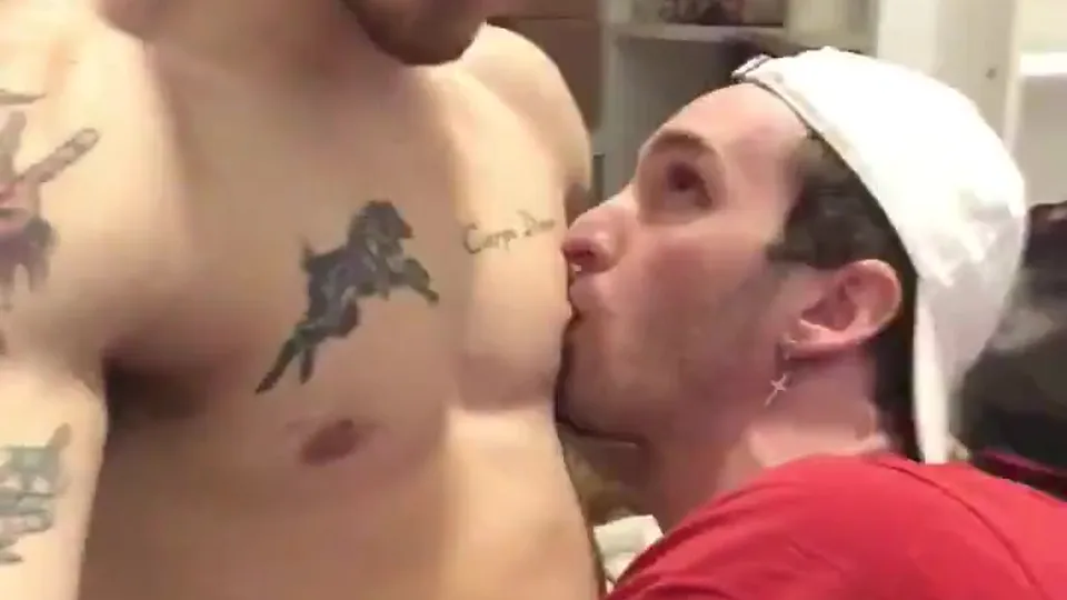 Redneck nipple worship by bro - ThisVid.com