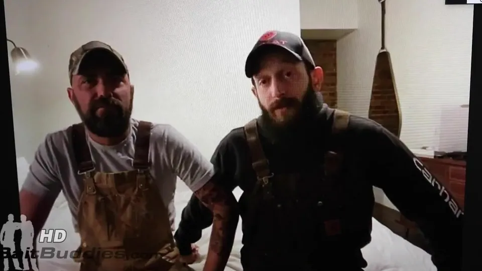 REDNECKS FUCKING AT PICKUP - ThisVid.com