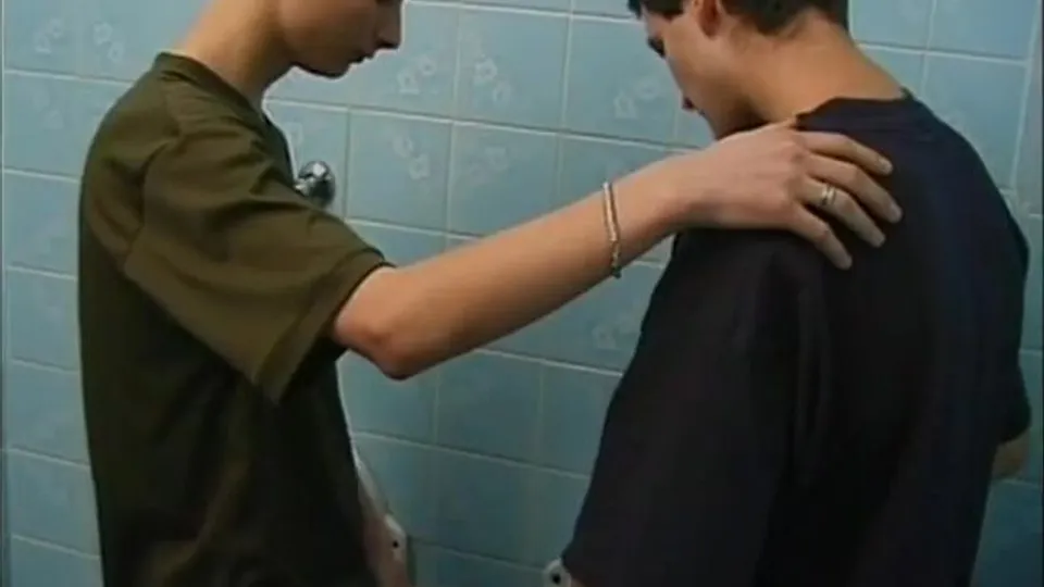 Rendezvous at the urinals