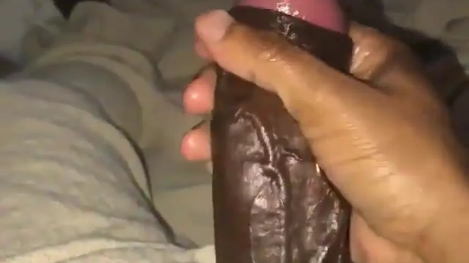 Revealing pink head under foreskin of massive uncut BBC - ThisVid.com Türkçe