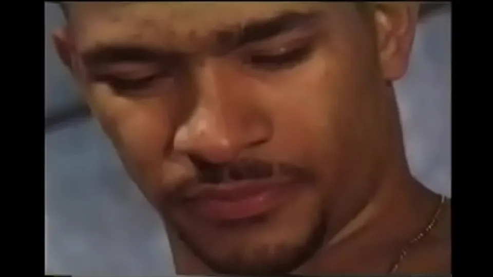 Reynaldo De León: Dominican Muscle Solo