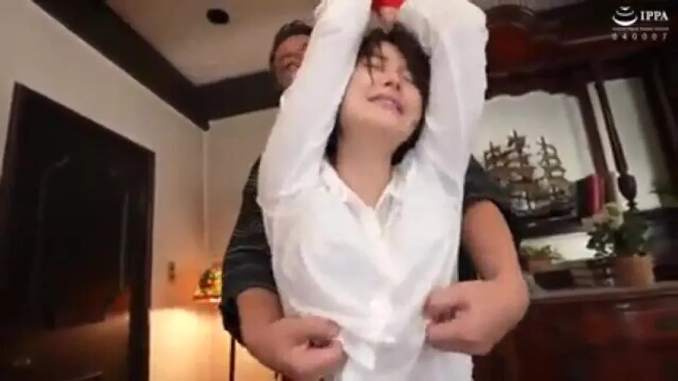 Rich Beauty's Intimate Encounter