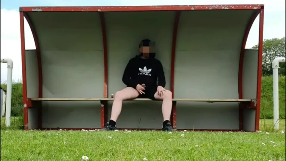 Post-Game Pissing and Cum Show