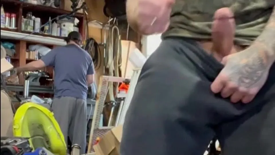 Risky jerk off - ThisVid.com