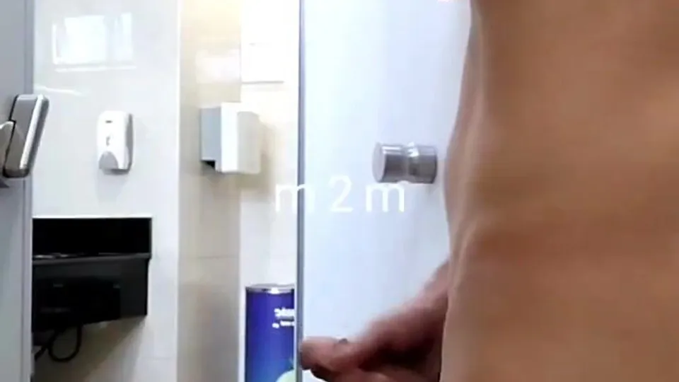 Risky wanking 047