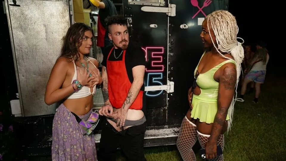 RK Prime - Selina BentzLogan Xander - Festival Slut Gets Freaky 