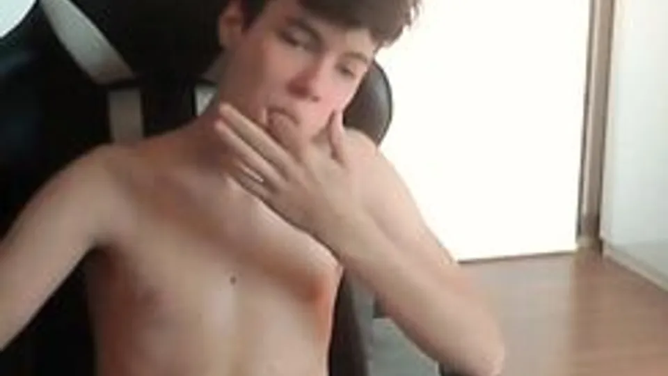 Robbie camshow twink real show porn