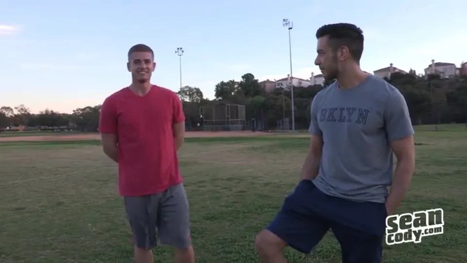 Robert & Manny: Bareback Jock Action