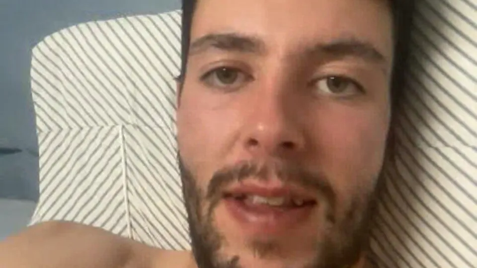 Rodrigo, 27yo from Portugal - ThisVid.com
