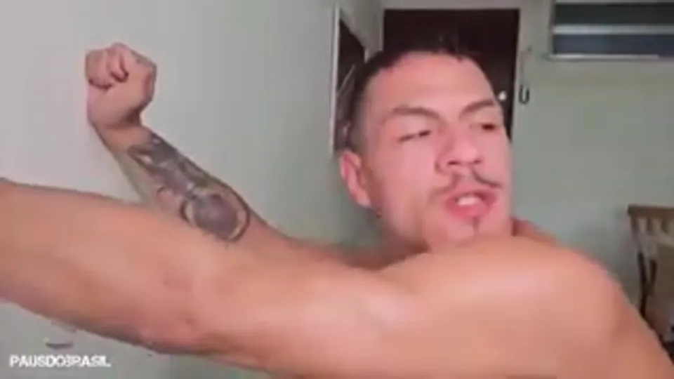 Rodrigo Santt Moreno: Alpha Top Dominates Submissive Bottoms