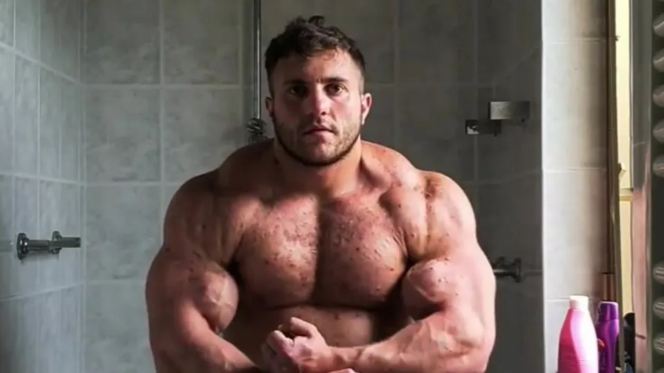 Roided Musclebull Kevin R 2 - ThisVid.com
