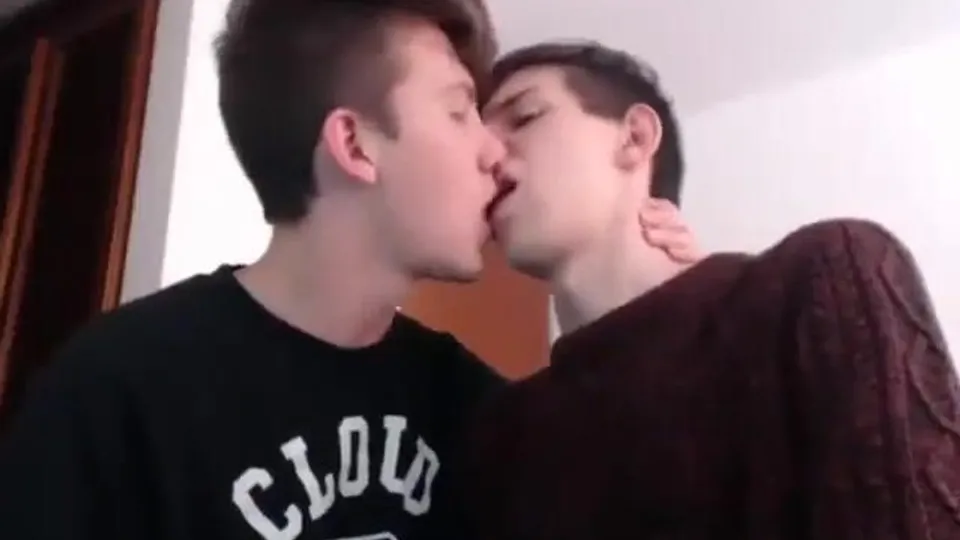 Romantic College BoyFriends