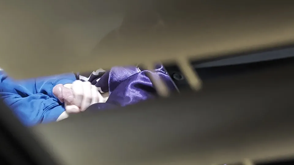 Roommate in blue Caught Jacking (preview) - ThisVid.com