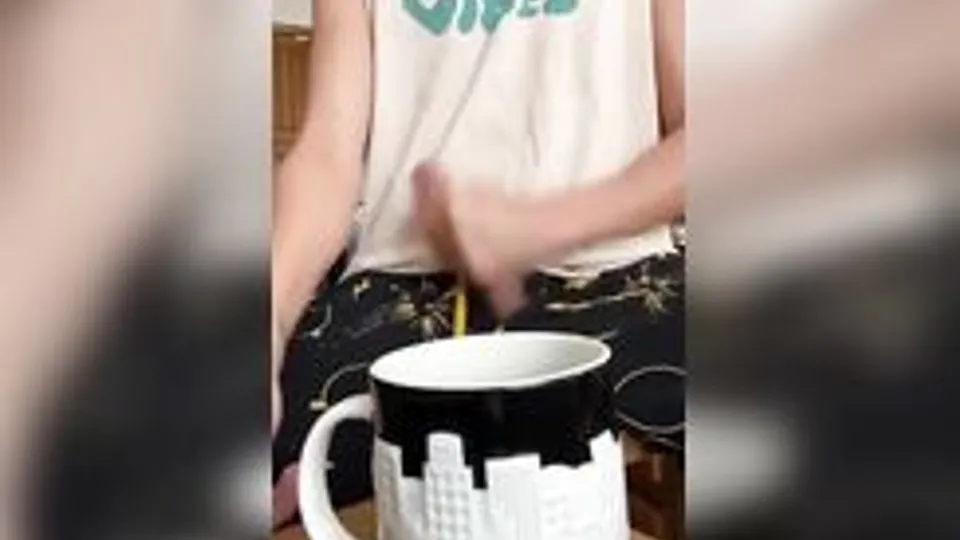 Twink House: Masturbação Matinal