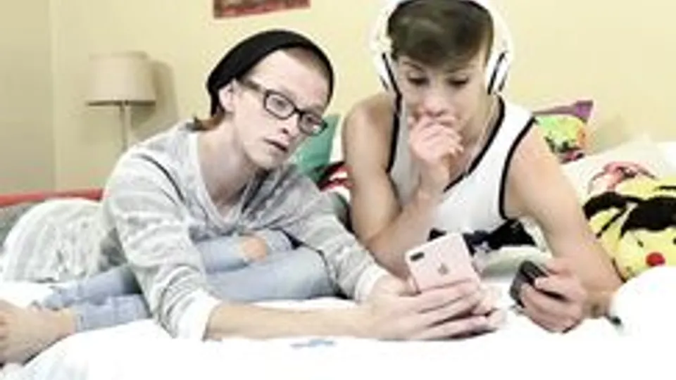 Rubax Video - Nerds In Heat