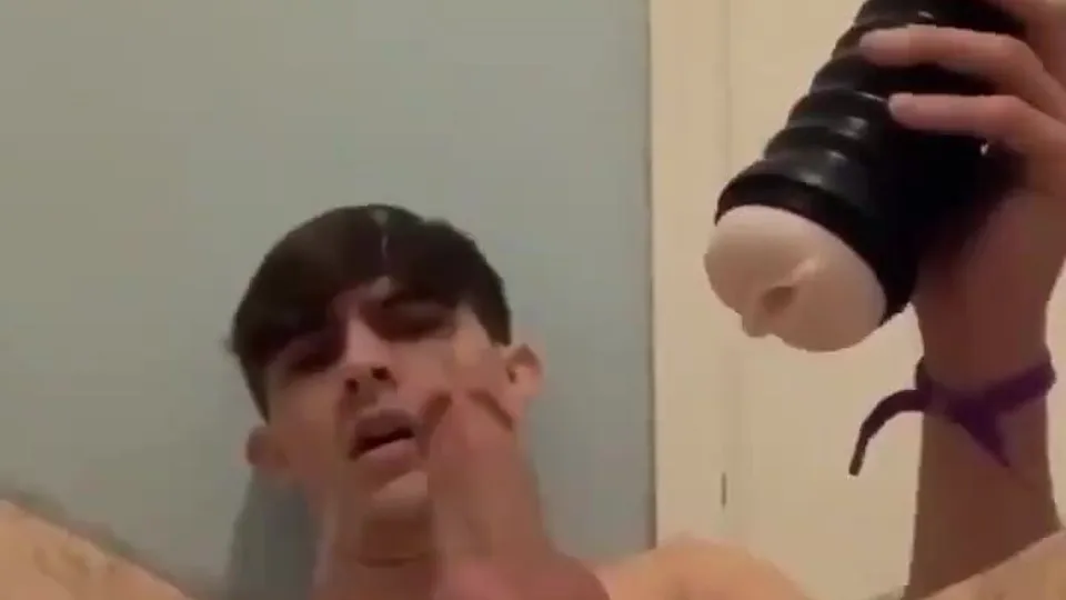 Ruined orgasm on his face - ThisVid.com